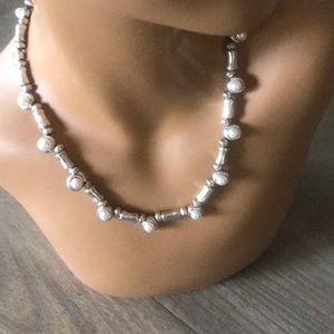 UNO de 50 White Pearl ALTERGO necklace RETIRED.